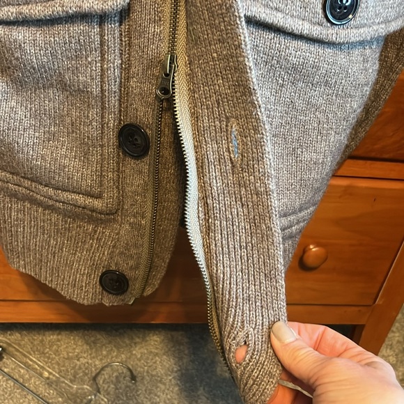 Cardigan sweater jacket. Two way zipper and button closure. Sleeves reinforced. - Picture 5 of 10